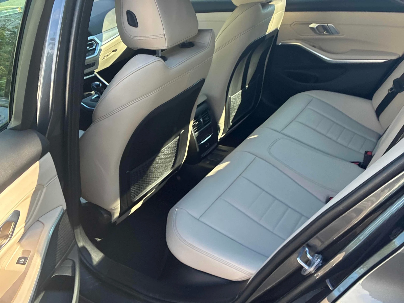 BMW 330 * xDrive * CARFAX * ОПЦИЯ ЗА ФИНАНСИРАНЕ, снимка 11 - Автомобили и джипове - 55889507