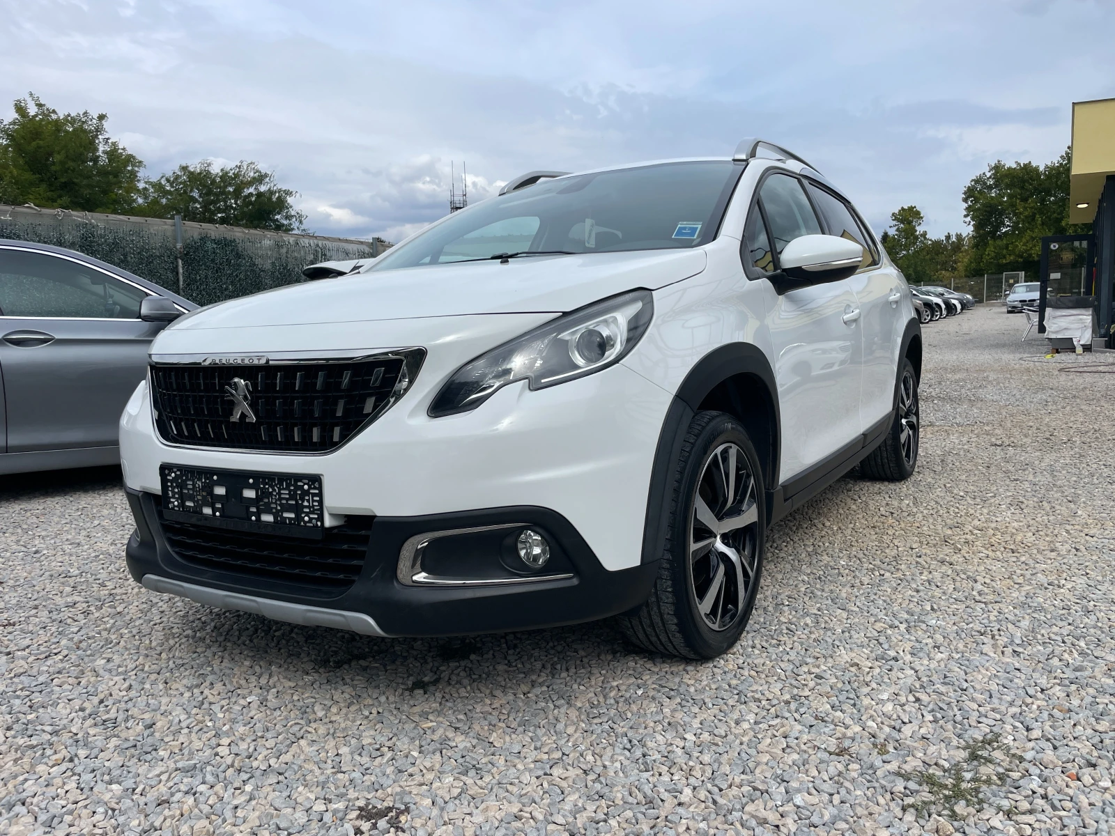 Peugeot 208 /ВИДЕО КЪМ ОБЯВАТА, снимка 3 - Автомобили и джипове - 56274067