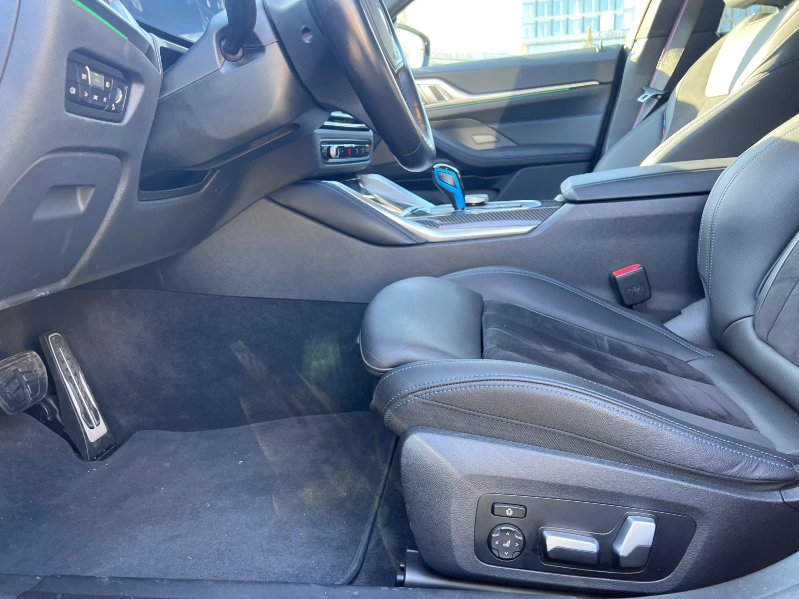 BMW i4 40 Msport , снимка 12 - Автомобили и джипове - 56431918