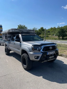 Toyota Tacoma КЕМПЕР // 4.0L 230к.с, снимка 1