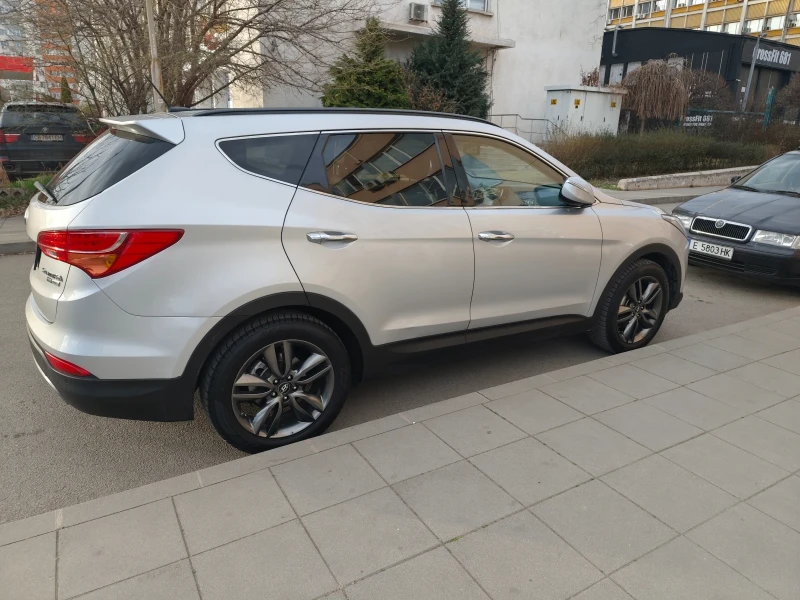 Hyundai Santa fe, снимка 5 - Автомобили и джипове - 49496271