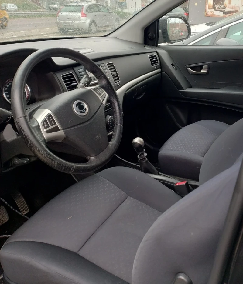 SsangYong Korando, снимка 5 - Автомобили и джипове - 52304945