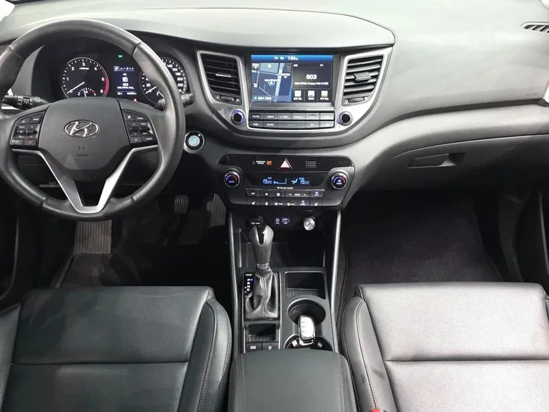 Hyundai Tucson 1.7 2Wd Modern, снимка 5 - Автомобили и джипове - 55428768