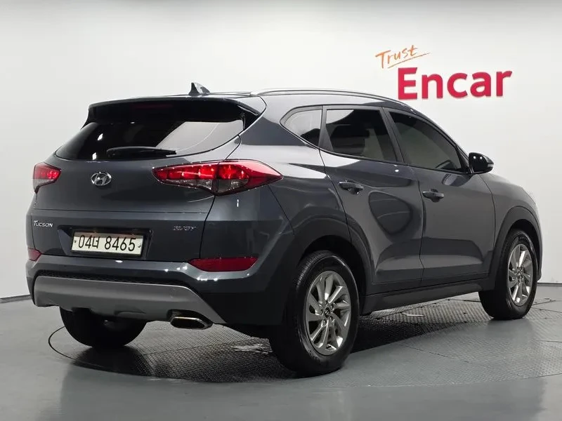 Hyundai Tucson 1.7 2Wd Modern, снимка 2 - Автомобили и джипове - 55428768