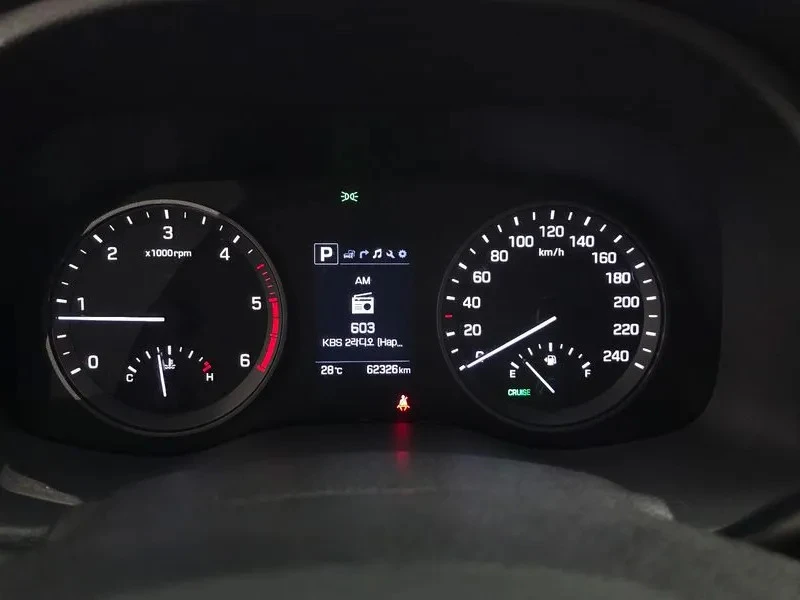 Hyundai Tucson 1.7 2Wd Modern, снимка 9 - Автомобили и джипове - 55428768