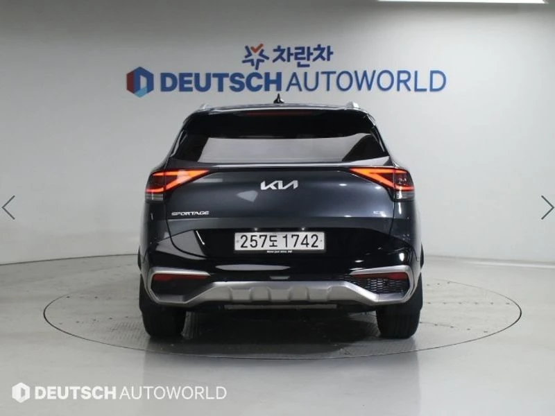 Kia Sportage Nobleless 2WD| 180к.с.| ВКЛ.ТЕХНОТЕСТ, снимка 4 - Автомобили и джипове - 55612003