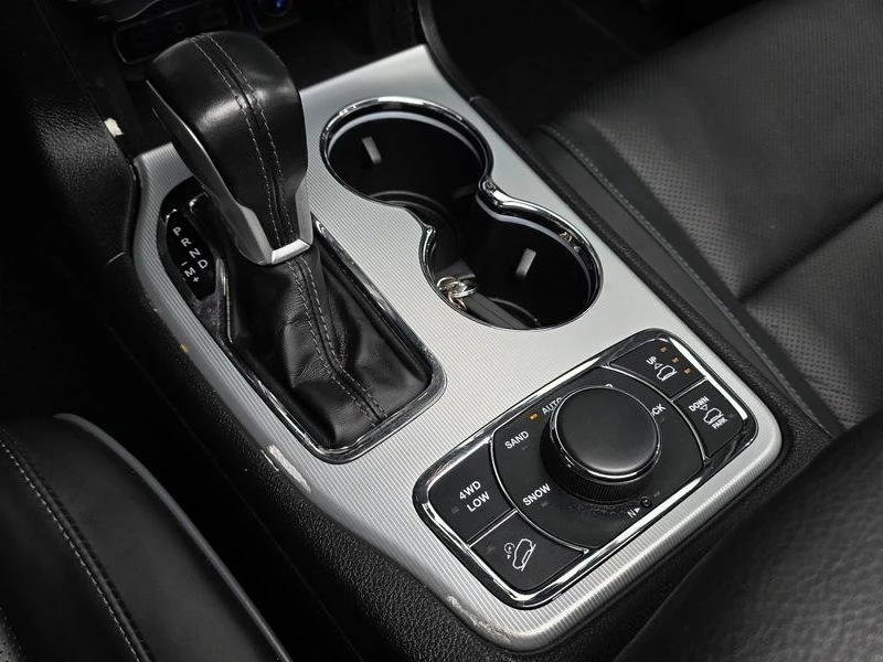 Jeep Cherokee 3.6 Summit| 295к.с.| ВКЛ.ТЕХНОТЕСТ, снимка 9 - Автомобили и джипове - 55612570