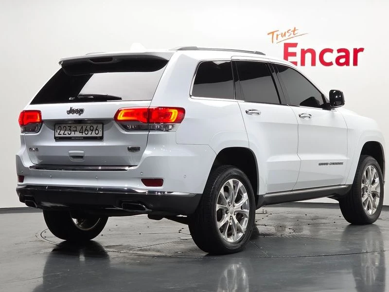 Jeep Cherokee 3.6 Summit| 295к.с.| ВКЛ.ТЕХНОТЕСТ, снимка 2 - Автомобили и джипове - 55612570