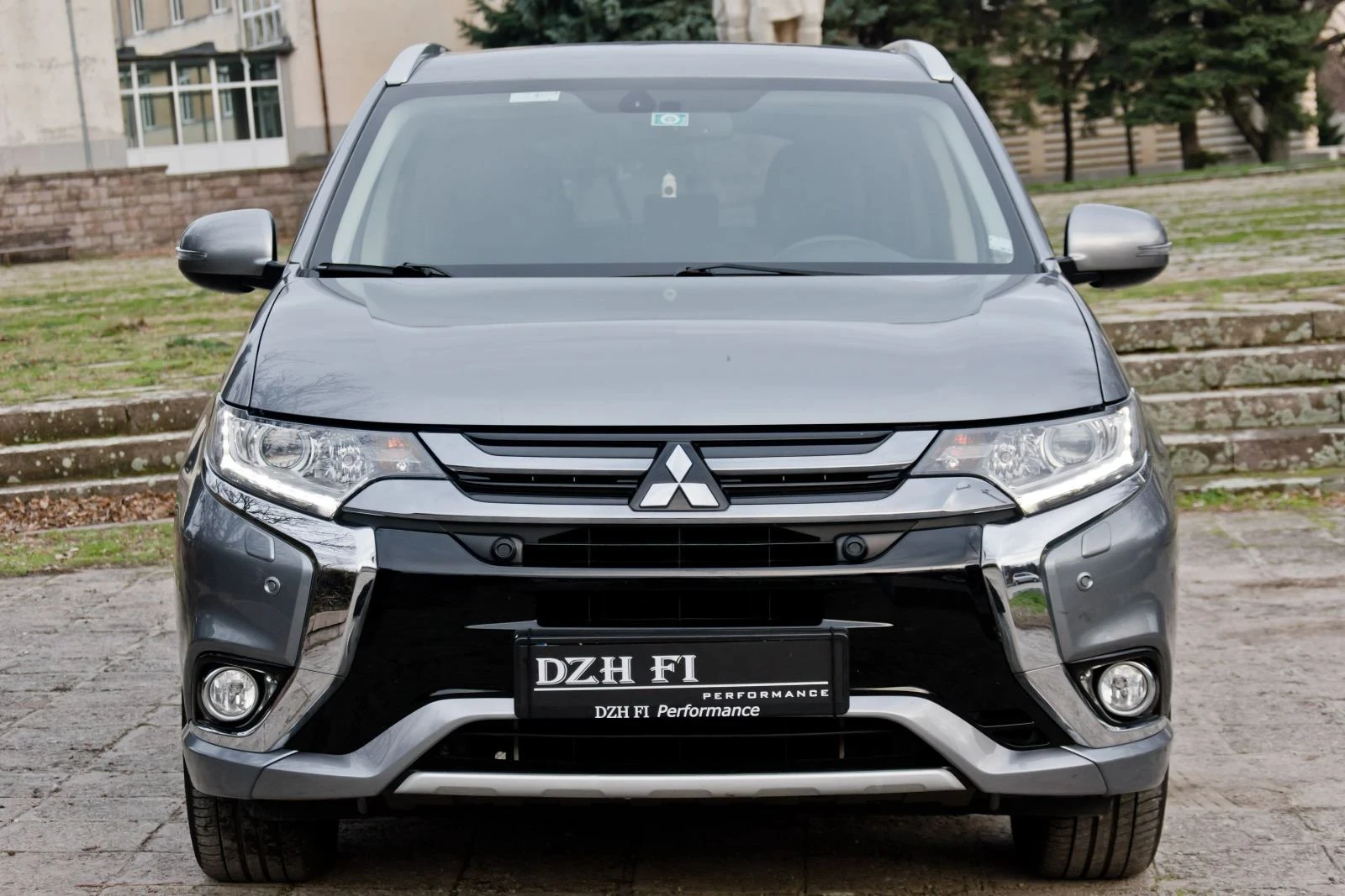 Mitsubishi Outlander Mitsubishi Outlander 2.0 plug-in hybrid | Mobile.bg � ����������� 1