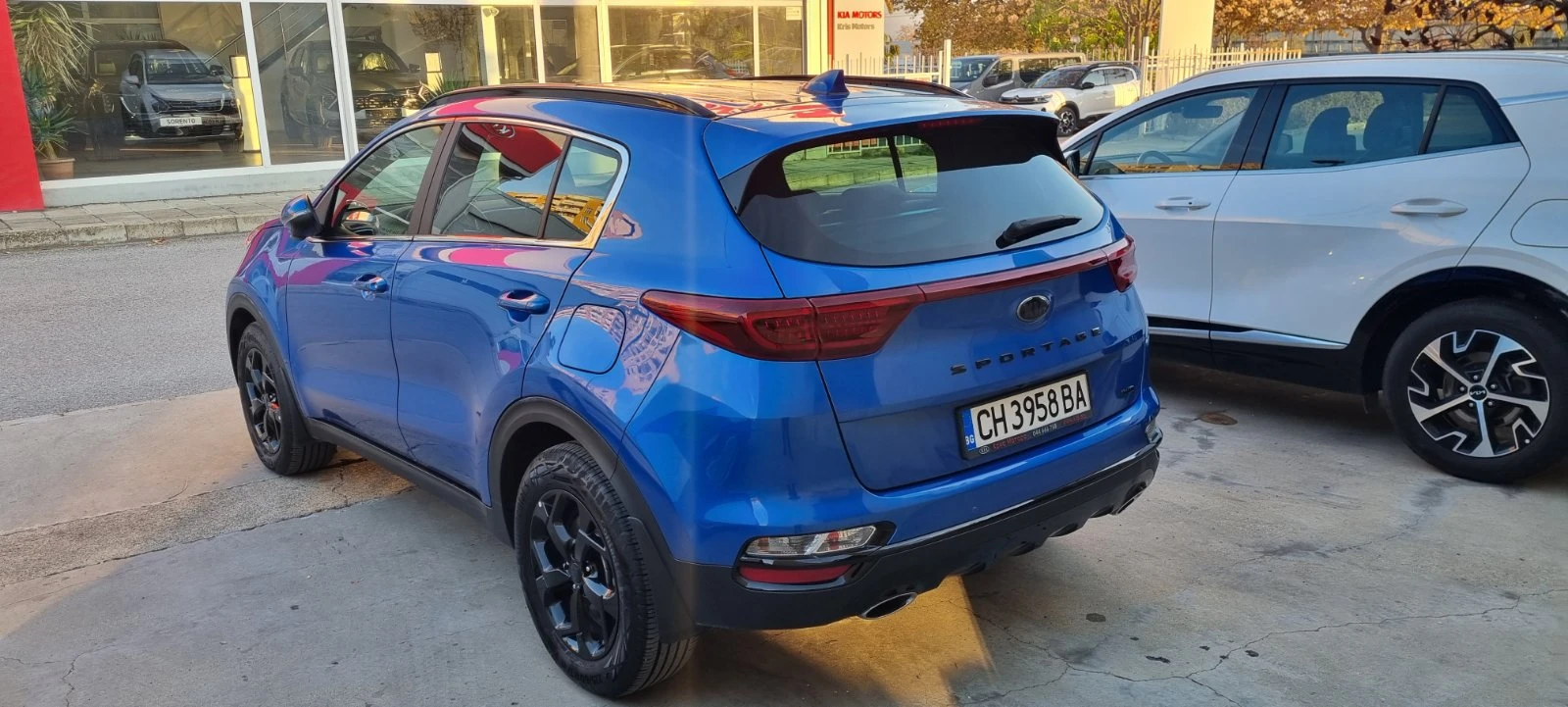 Kia Sportage EX BLACK EDITION - изображение 3