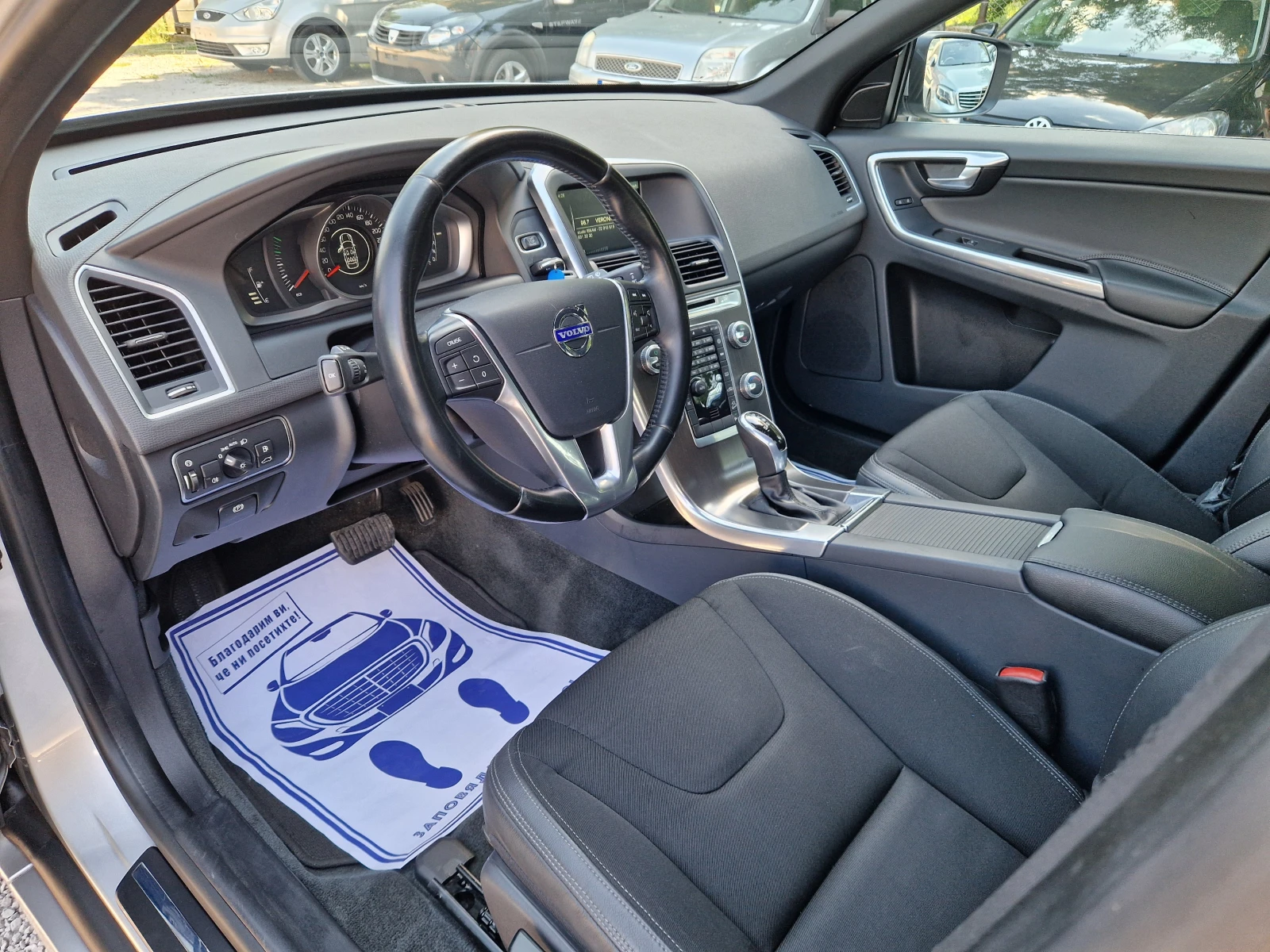 Volvo XC60 2.4D/4x4/автомат - изображение 10