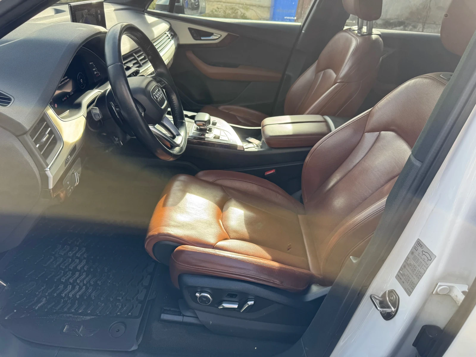 Audi SQ7 ПОДГРЕВ* ОБДУХВАНЕ* ПАНОРАМА* MАСАЖ* 2018г - изображение 4