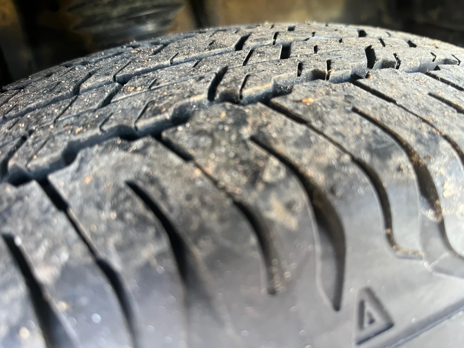 Suzuki Vitara 1.6i, снимка 14 - Автомобили и джипове - 53792175