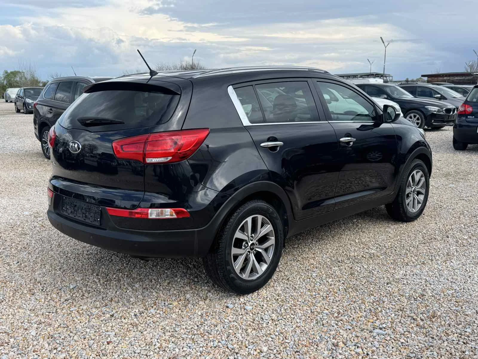 Kia Sportage 1.6I GAZ, снимка 4 - Автомобили и джипове - 54089972