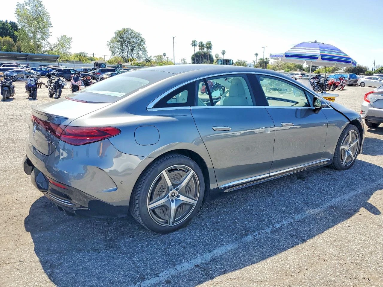 Mercedes-Benz EQE 350 4MATIC SEDAN, снимка 3 - Автомобили и джипове - 54257084