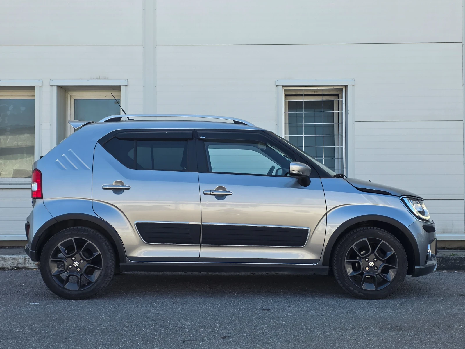 Suzuki Ignis GLX 4х4 * Първи собственик* от БГ* , снимка 5 - Автомобили и джипове - 54332272