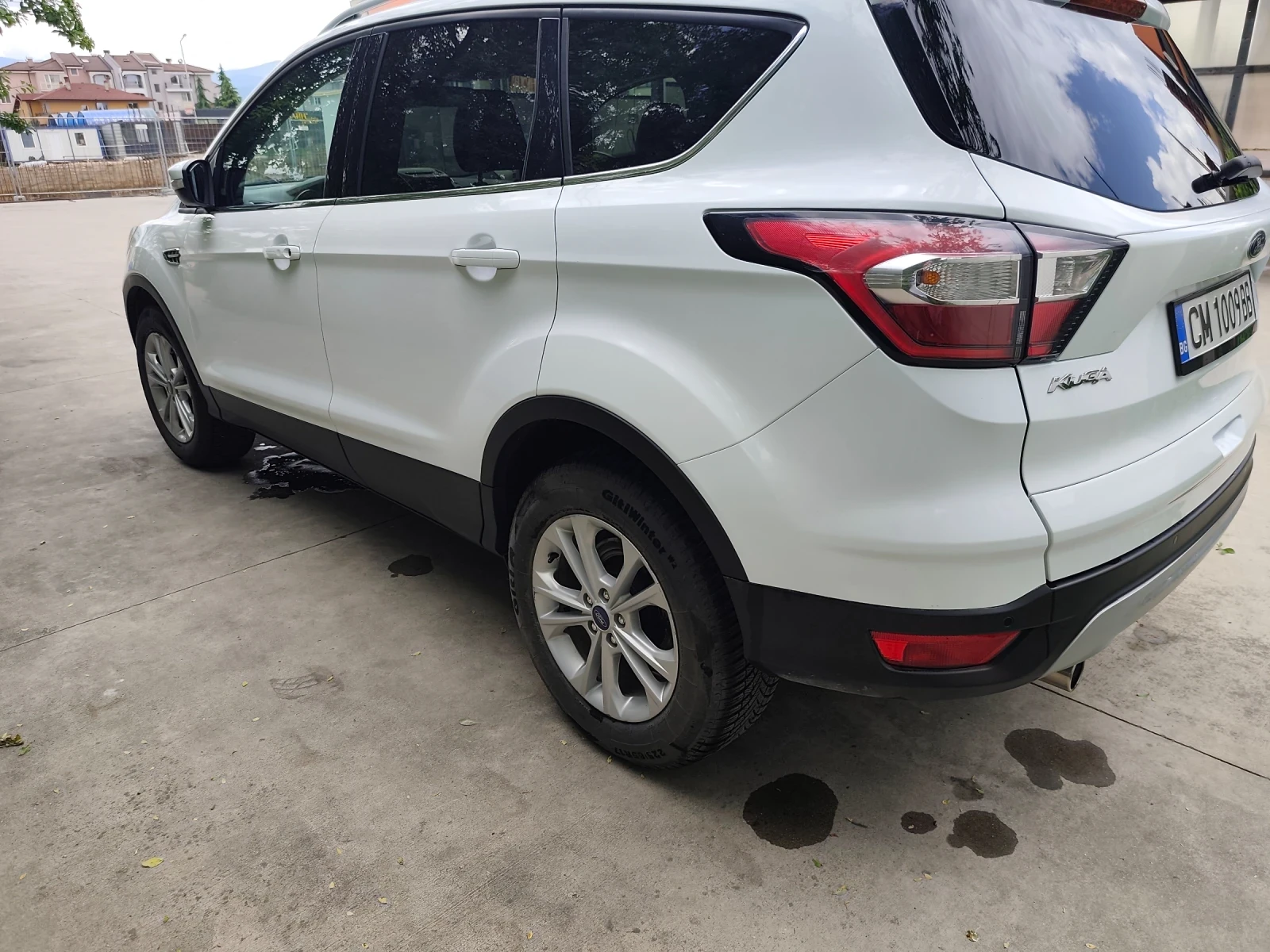 Ford Kuga 1.5 TDCI, снимка 3 - Автомобили и джипове - 54761325