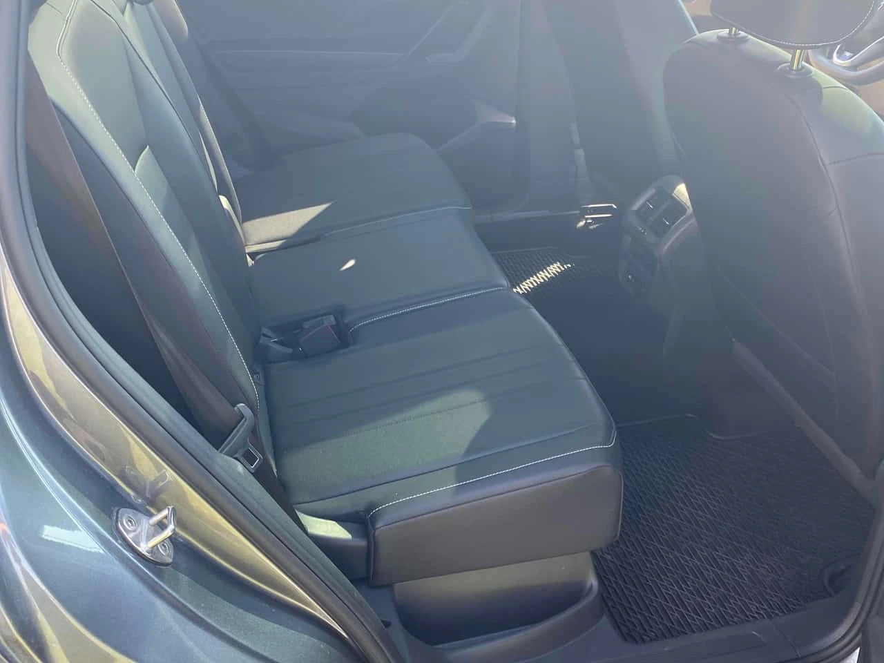 VW Tiguan Comfortline R Line Black Edition , снимка 14 - Автомобили и джипове - 55782189