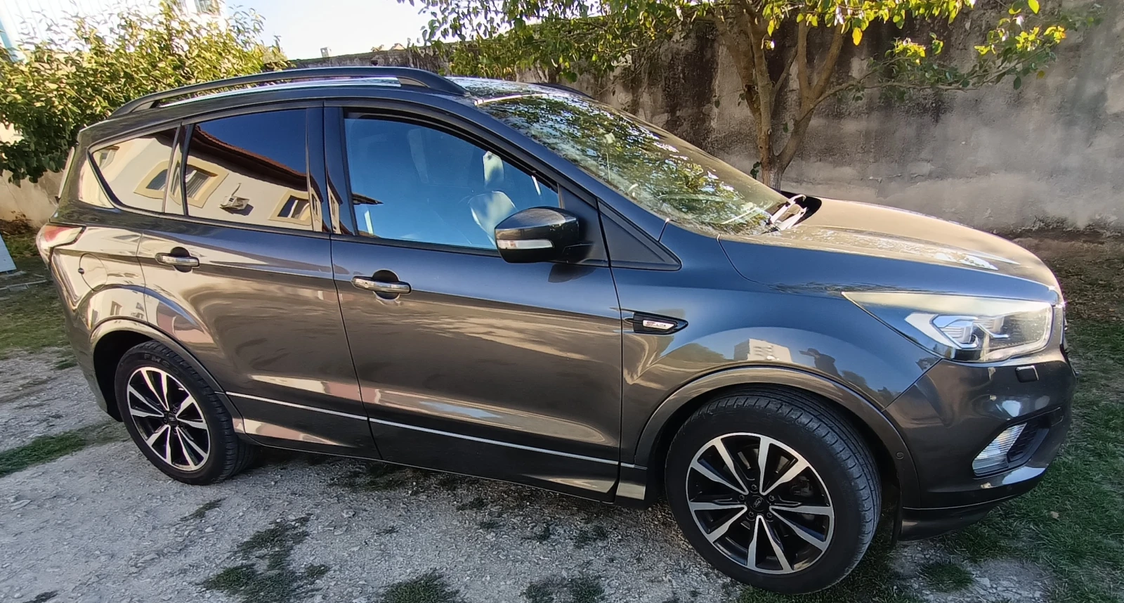 Ford Kuga ST Line, снимка 2 - Автомобили и джипове - 56368364