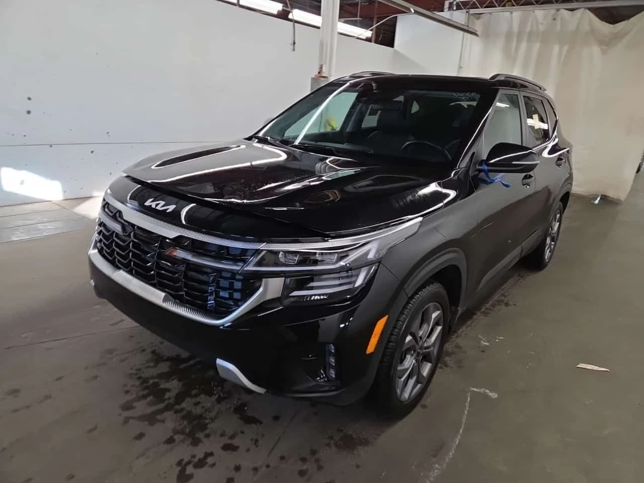 Kia Seltos  EX / Цена до България 