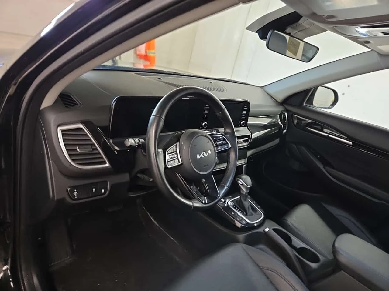 Kia Seltos  EX / Цена до България , снимка 10 - Автомобили и джипове - 56626836