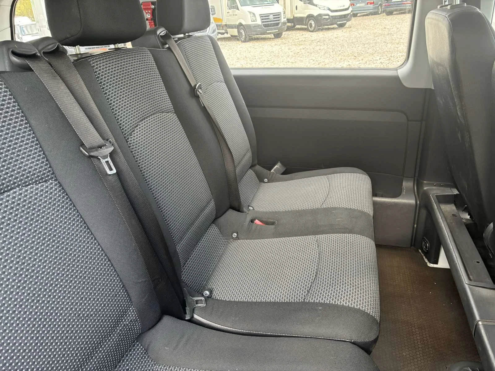 Mercedes-Benz Vito 2.2CDI, 9местен, КЛИМА, снимка 12 - Бусове и автобуси - 56104313
