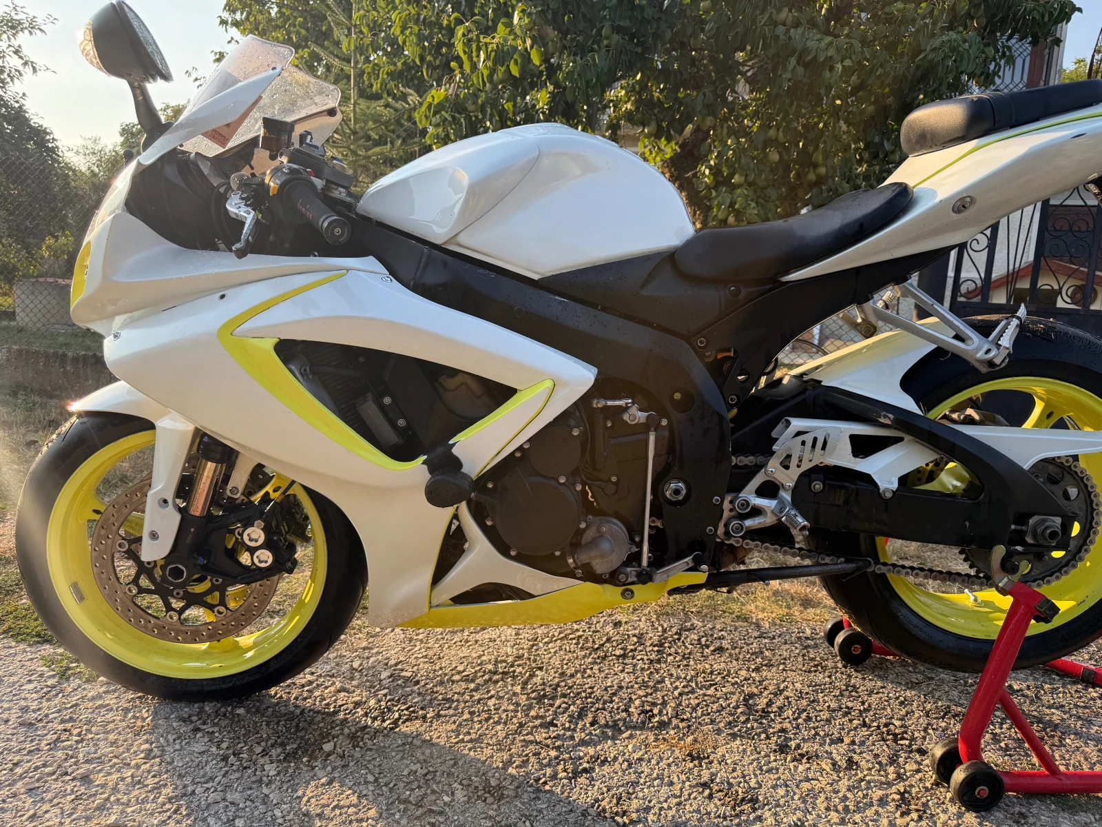 Suzuki Gsxr 750, снимка 4 - Мотоциклети и мототехника - 55710593