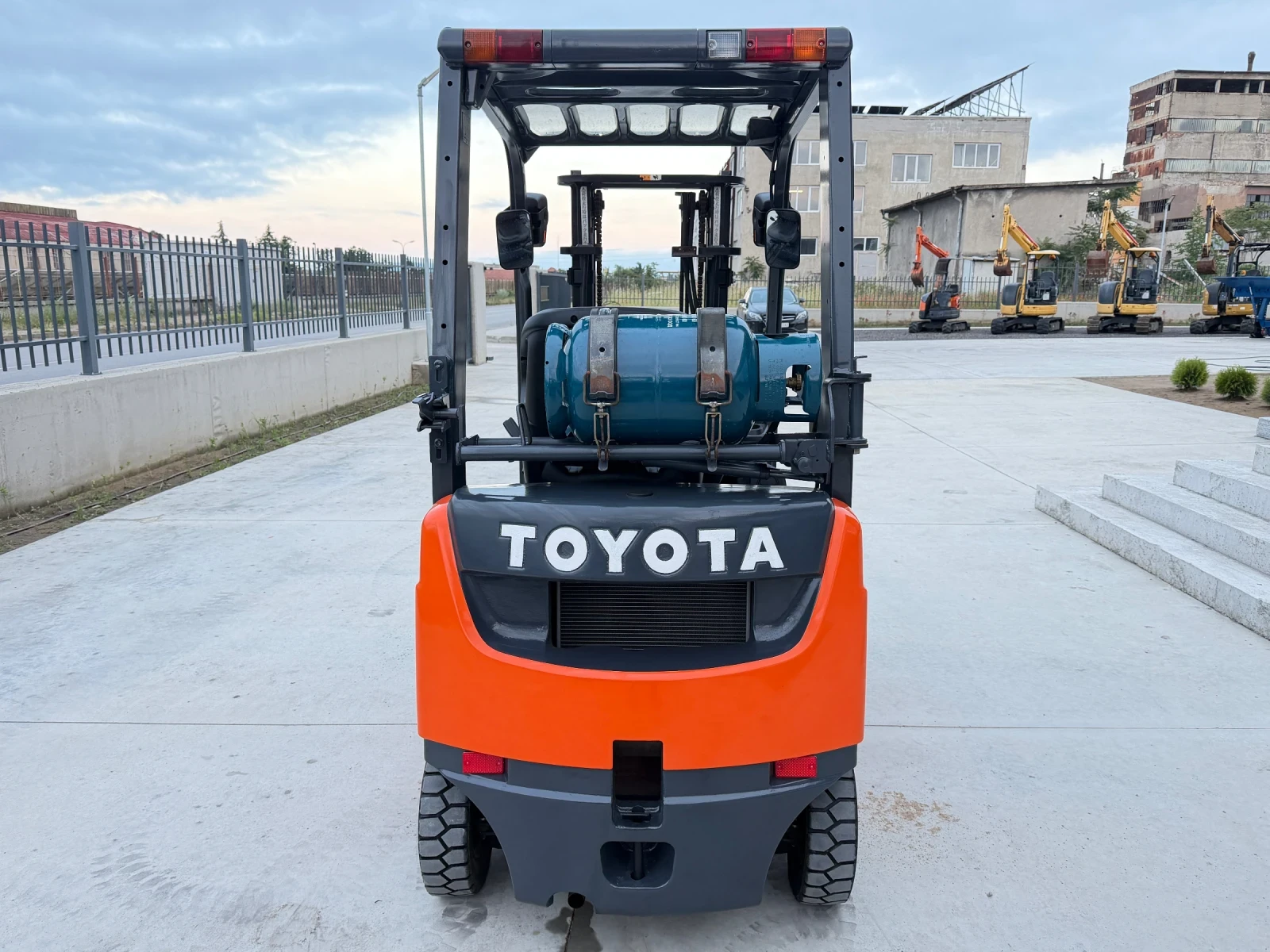 Мотокар Toyota Газокар / Автомат / Изравнител / Последен Модел, снимка 4 - Индустриална техника - 53631996