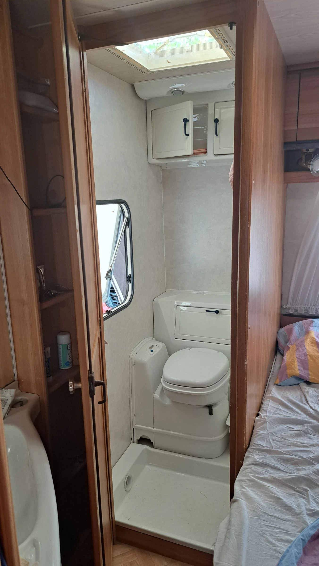  Wilk Stern | Mobile.bg   13