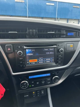 Toyota Auris 1.33 VVT-i, снимка 11