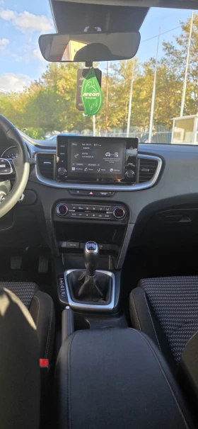 Kia XCeed 1, 5T 6MT "Comfort", снимка 9