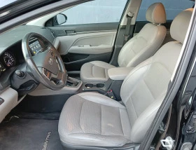 Hyundai Elantra 2.0 Автоматик, снимка 10