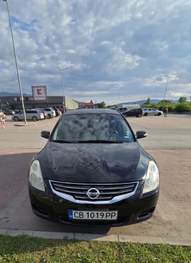 ������ Nissan Altima