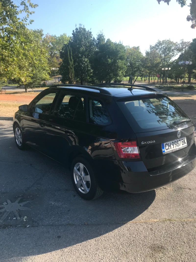 Skoda Fabia, снимка 5 - Автомобили и джипове - 47356492