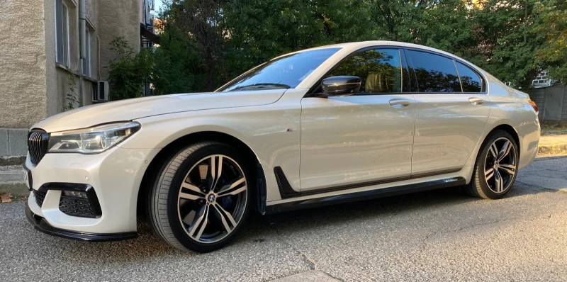 BMW 750 Xdrive Full M pack, снимка 5 - Автомобили и джипове - 47767692