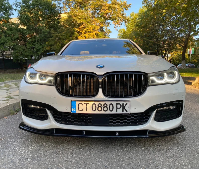 BMW 750 Xdrive Full M pack, снимка 2 - Автомобили и джипове - 47767692