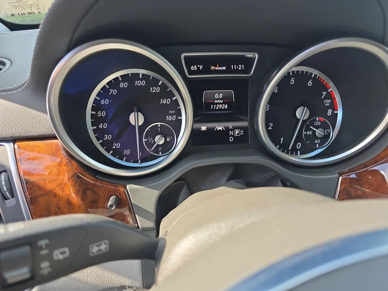 Mercedes-Benz ML 550 4MATIC* HARMAN/KARDON* 7G-TRONIC* LANE ASSIST* V8*, снимка 10 - Автомобили и джипове - 48271261