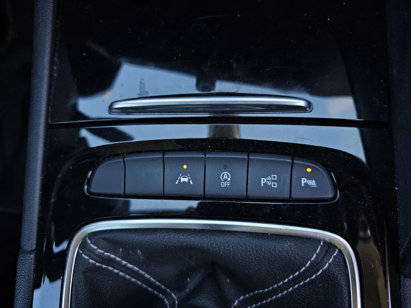 Opel Insignia 2.0D 170, снимка 9 - Автомобили и джипове - 50621535