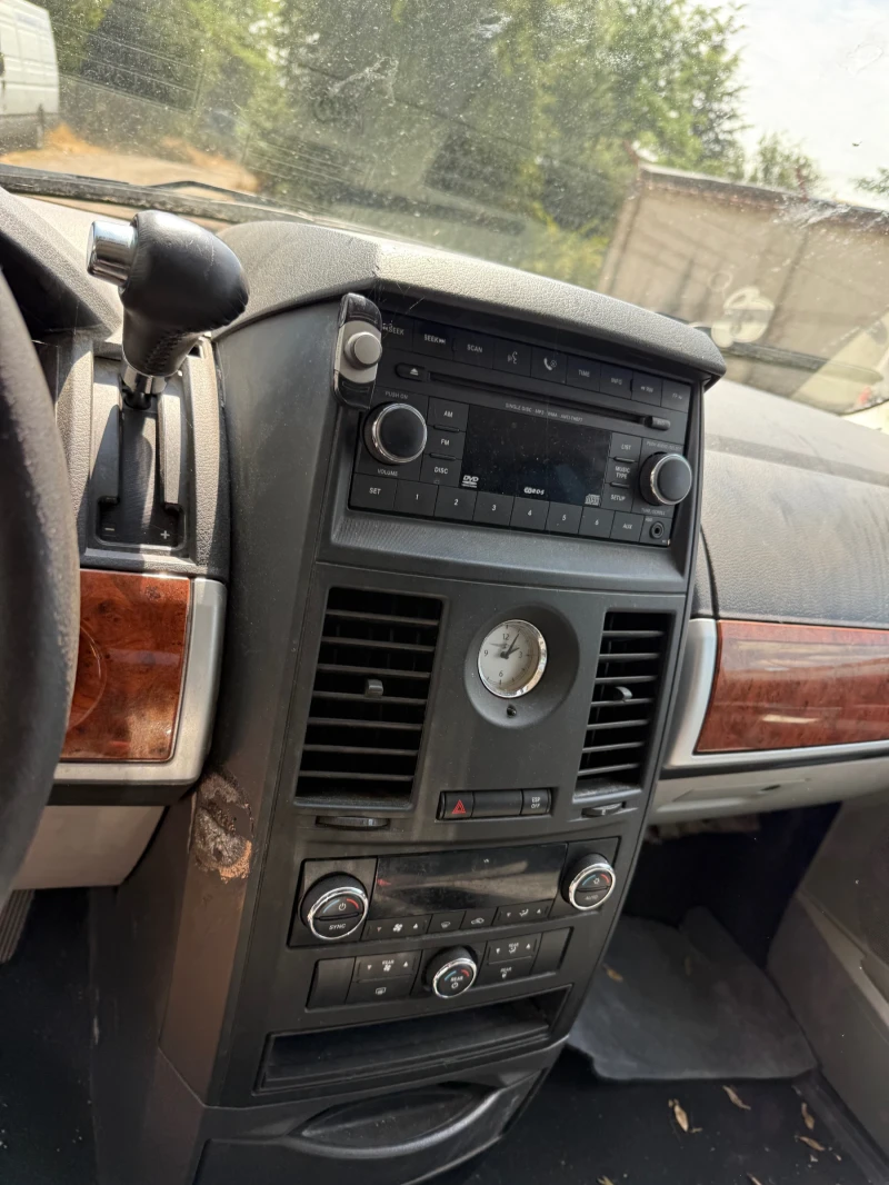 Chrysler Gr.voyager 2.8 crdi, снимка 5 - Автомобили и джипове - 51218131