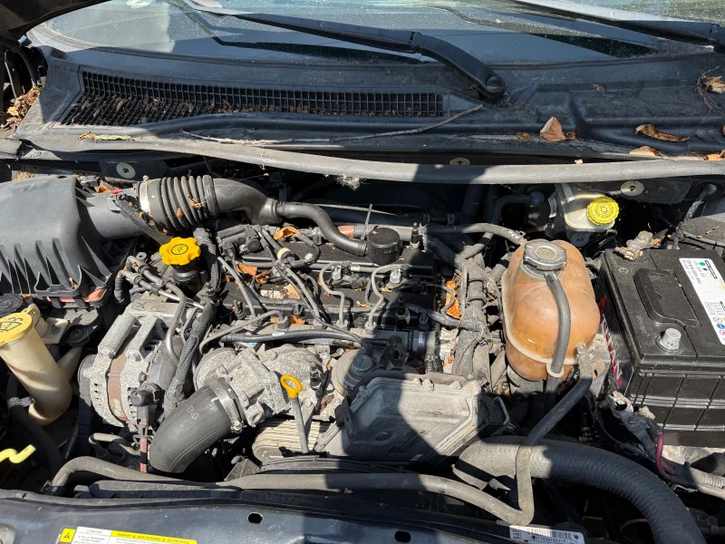 Chrysler Gr.voyager 2.8 crdi, снимка 7 - Автомобили и джипове - 51218131