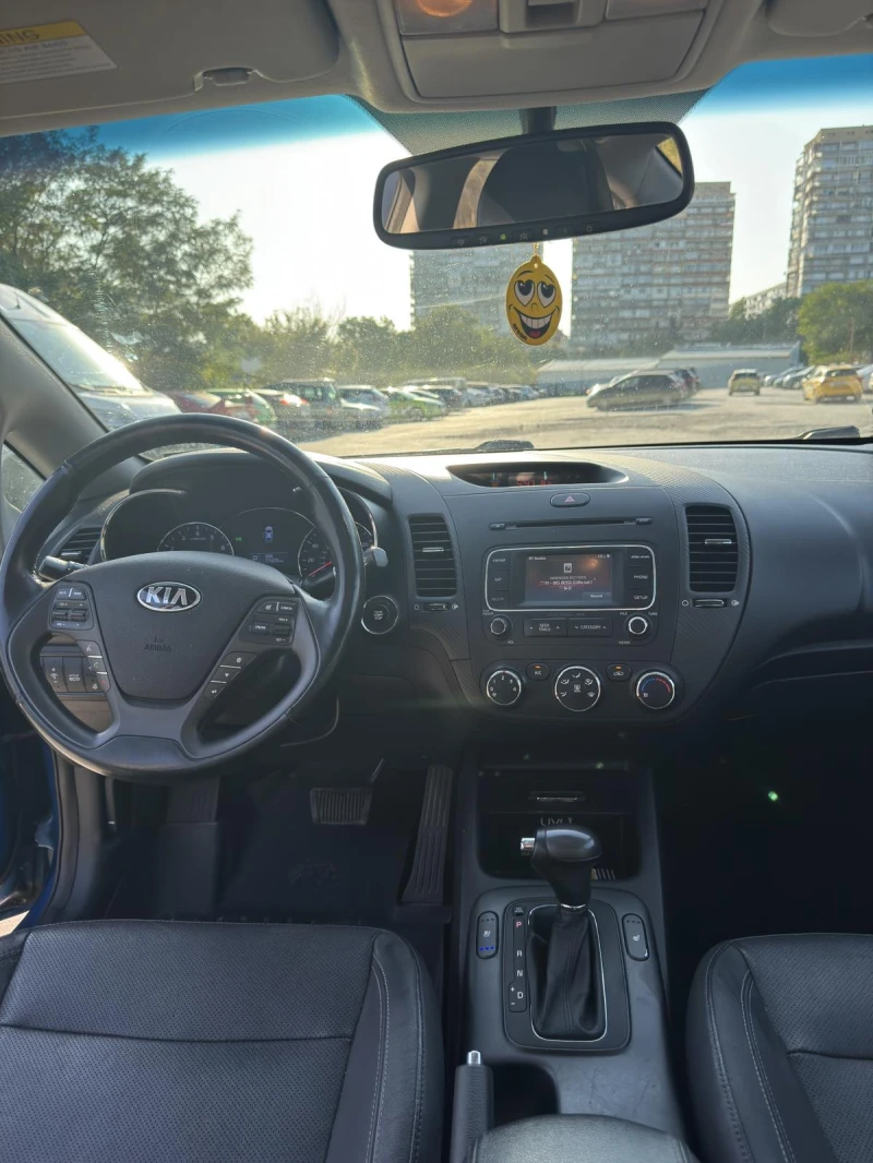 Kia Forte, снимка 10 - Автомобили и джипове - 52616107
