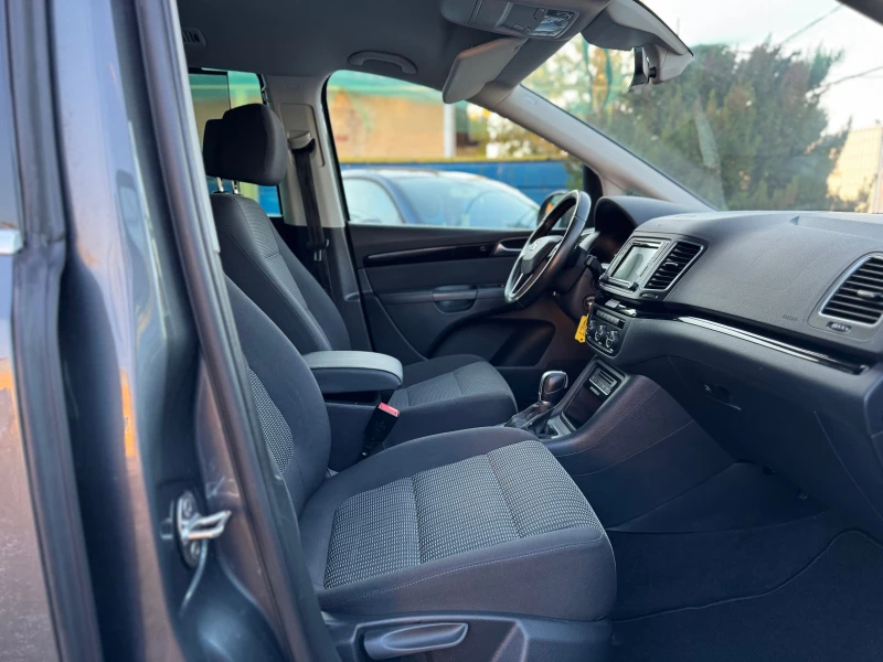 Seat Alhambra 2.0TDI * DSG6 * NAVI * LED * XENON, снимка 10 - Автомобили и джипове - 51735687