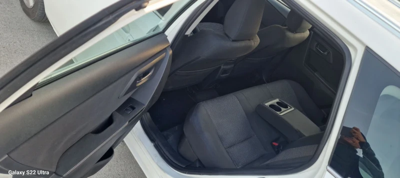 Toyota Auris 1.8 Hybrid , снимка 10 - Автомобили и джипове - 52459843