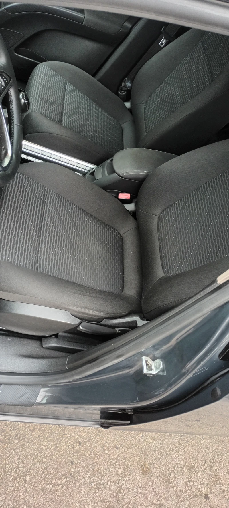 Opel Meriva 1.6cdti, снимка 7 - Автомобили и джипове - 53457847