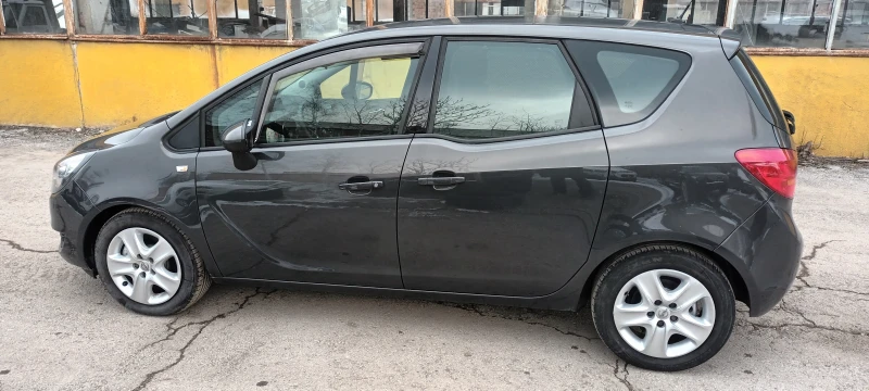Opel Meriva 1.6cdti, снимка 4 - Автомобили и джипове - 53457847
