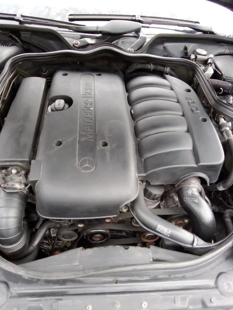 Mercedes-Benz E 270, снимка 2 - Автомобили и джипове - 53572261