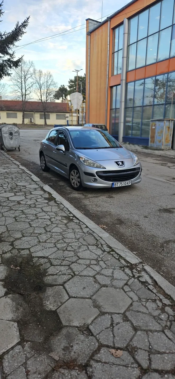 Peugeot 207, снимка 1 - Автомобили и джипове - 49426312