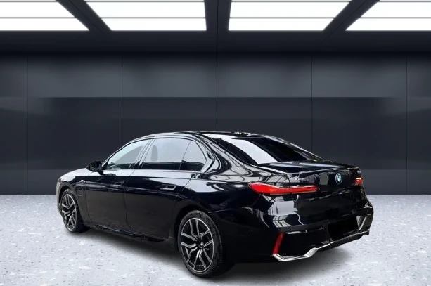 BMW 750 e xDrive = M-Sport = Shadow Line Гаранция - изображение 2