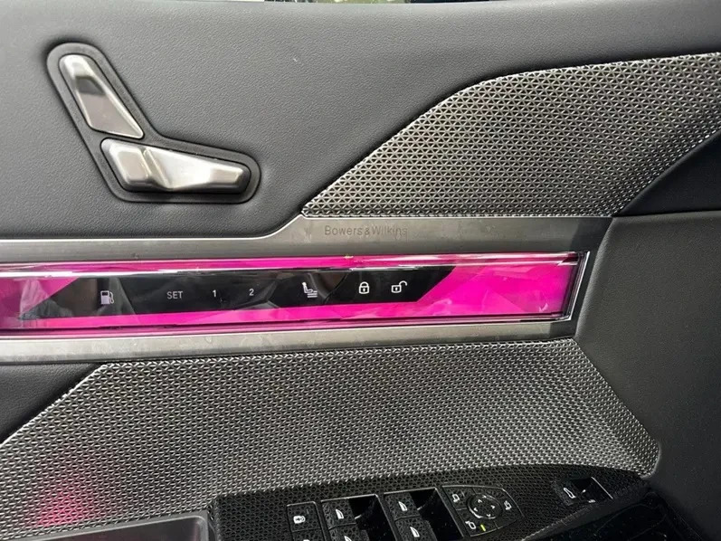 BMW 750 e xDrive = M-Sport = Shadow Line Гаранция - изображение 6