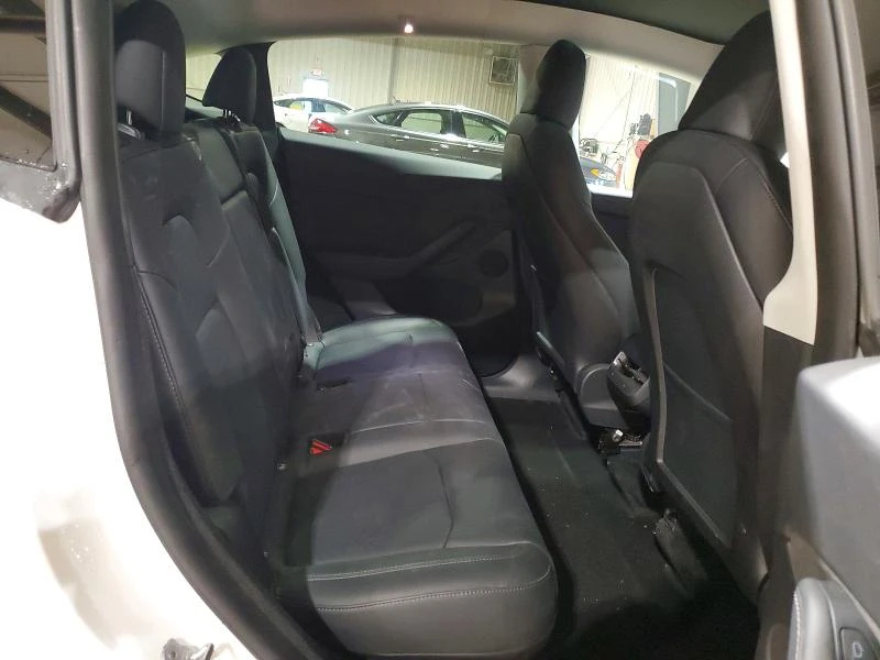 Tesla Model Y | Цена до България, снимка 9 - Автомобили и джипове - 54006037